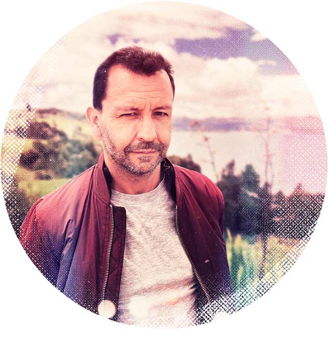 Hache Holguín, ilustrador y diseñador editorial